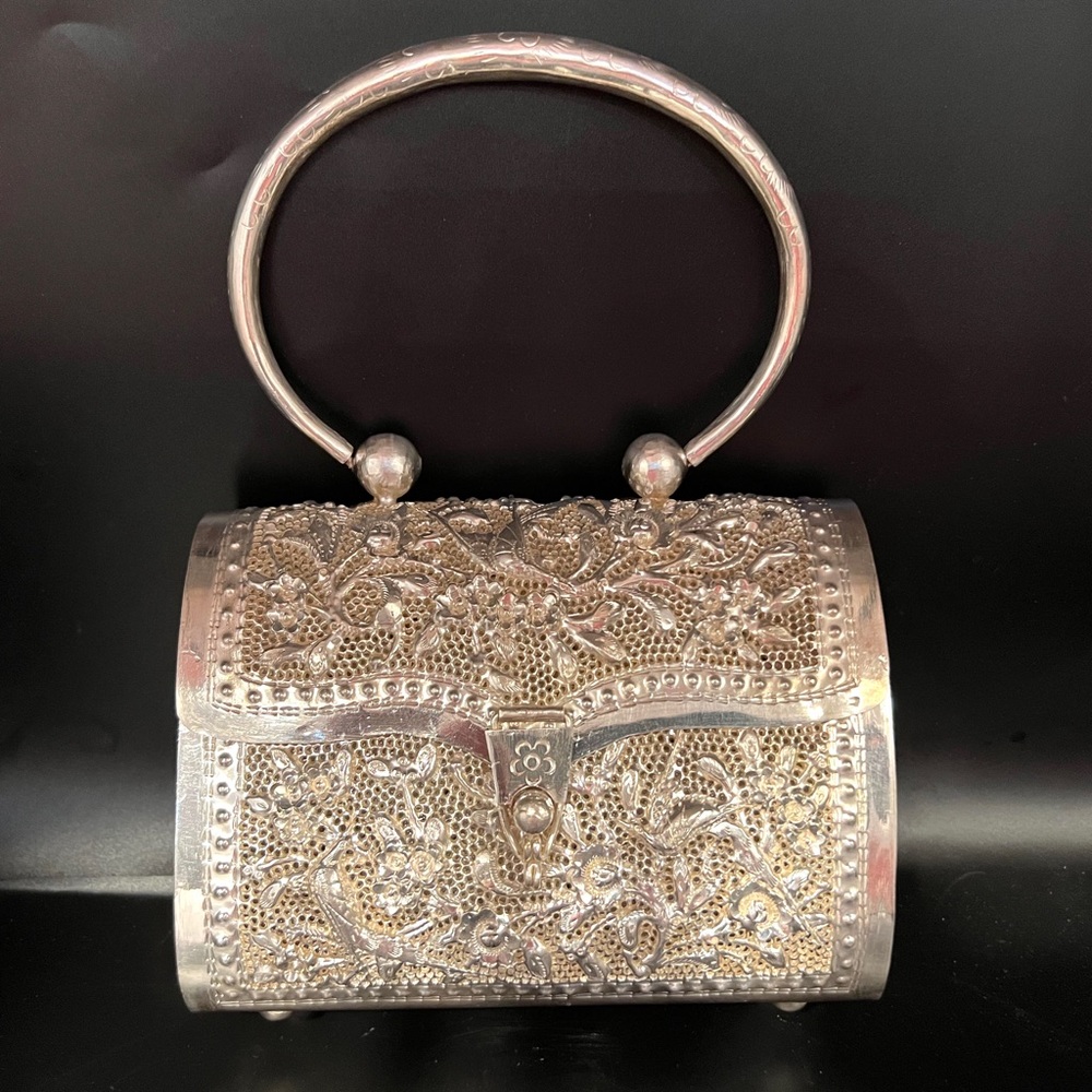 Ethnic Indian Silver plate Bag, clutch. Vintage small. 6”x5”x3”